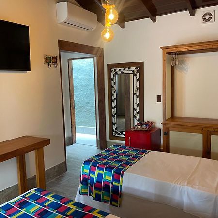 Hotel Village Enseada อูบาตูบา ภายนอก รูปภาพ
