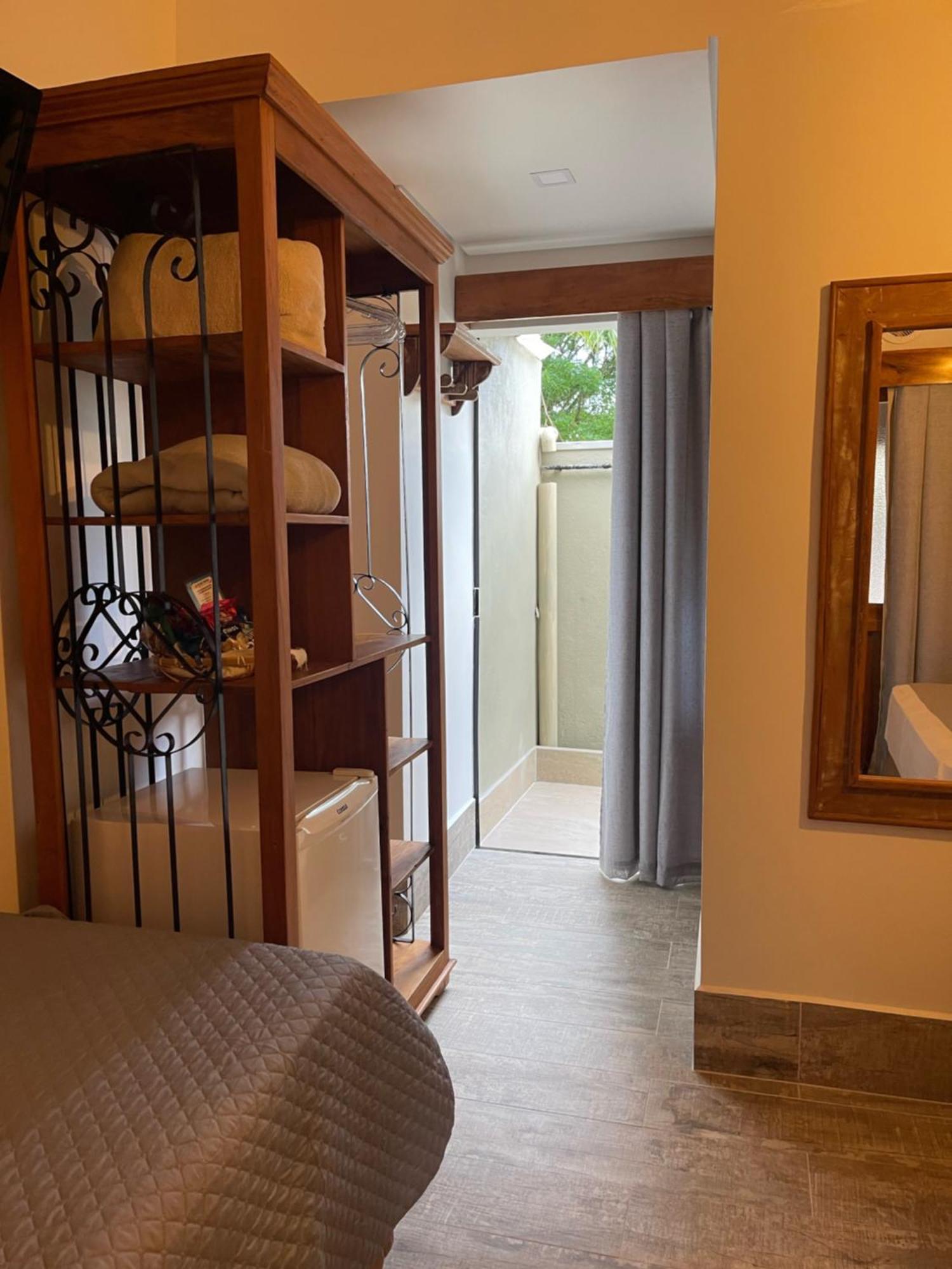 Hotel Village Enseada อูบาตูบา ภายนอก รูปภาพ